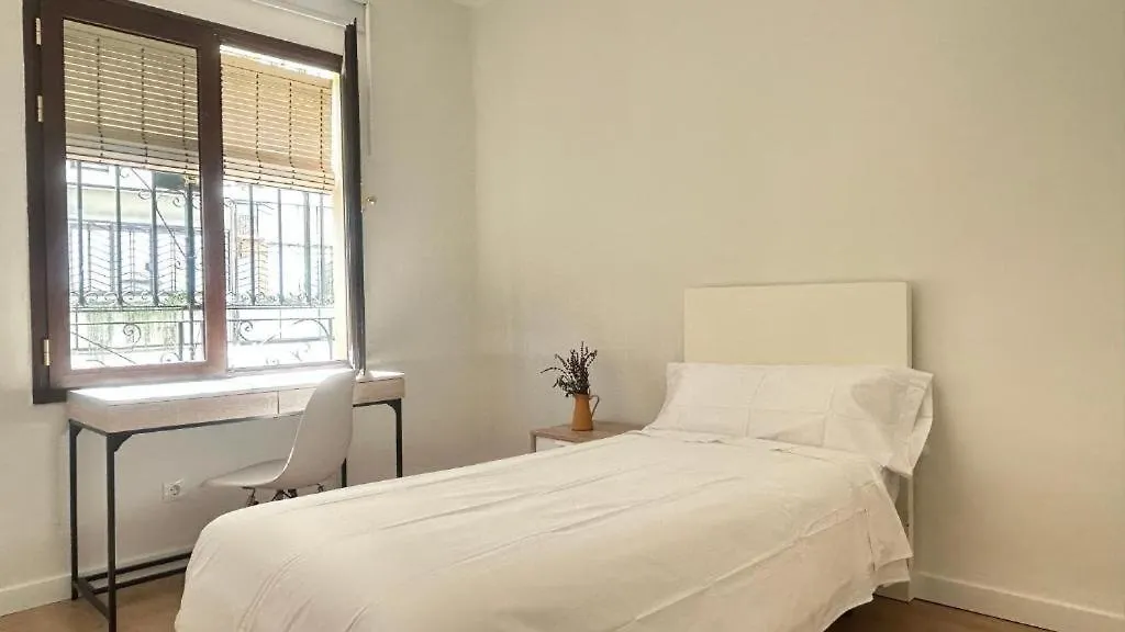 Guest house Los Remedios Coliving Hotel Seville