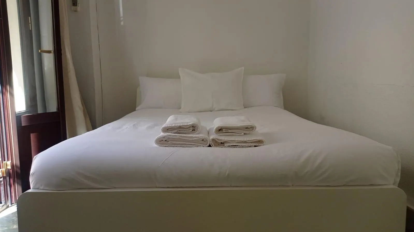 Los Remedios Coliving Hotel Seville Spain