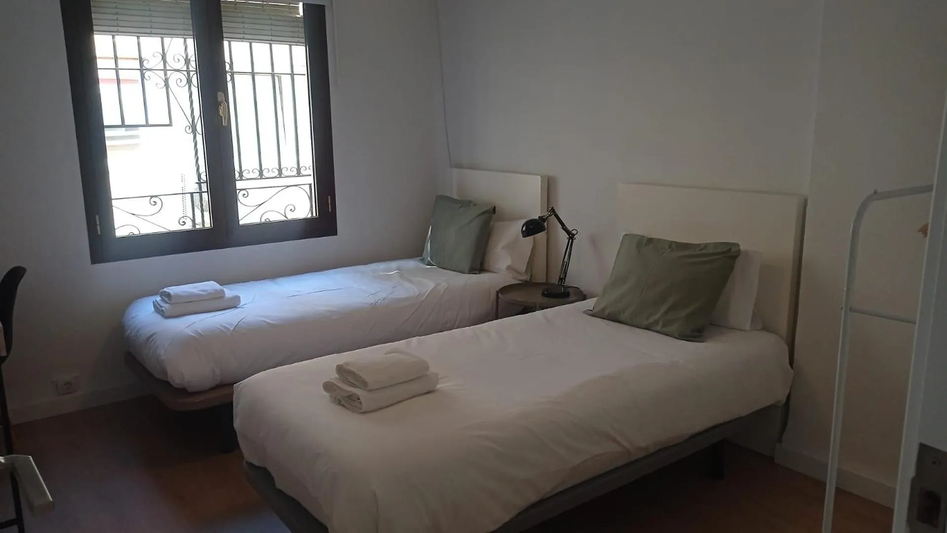 Guest house Los Remedios Coliving Hotel Seville Spain